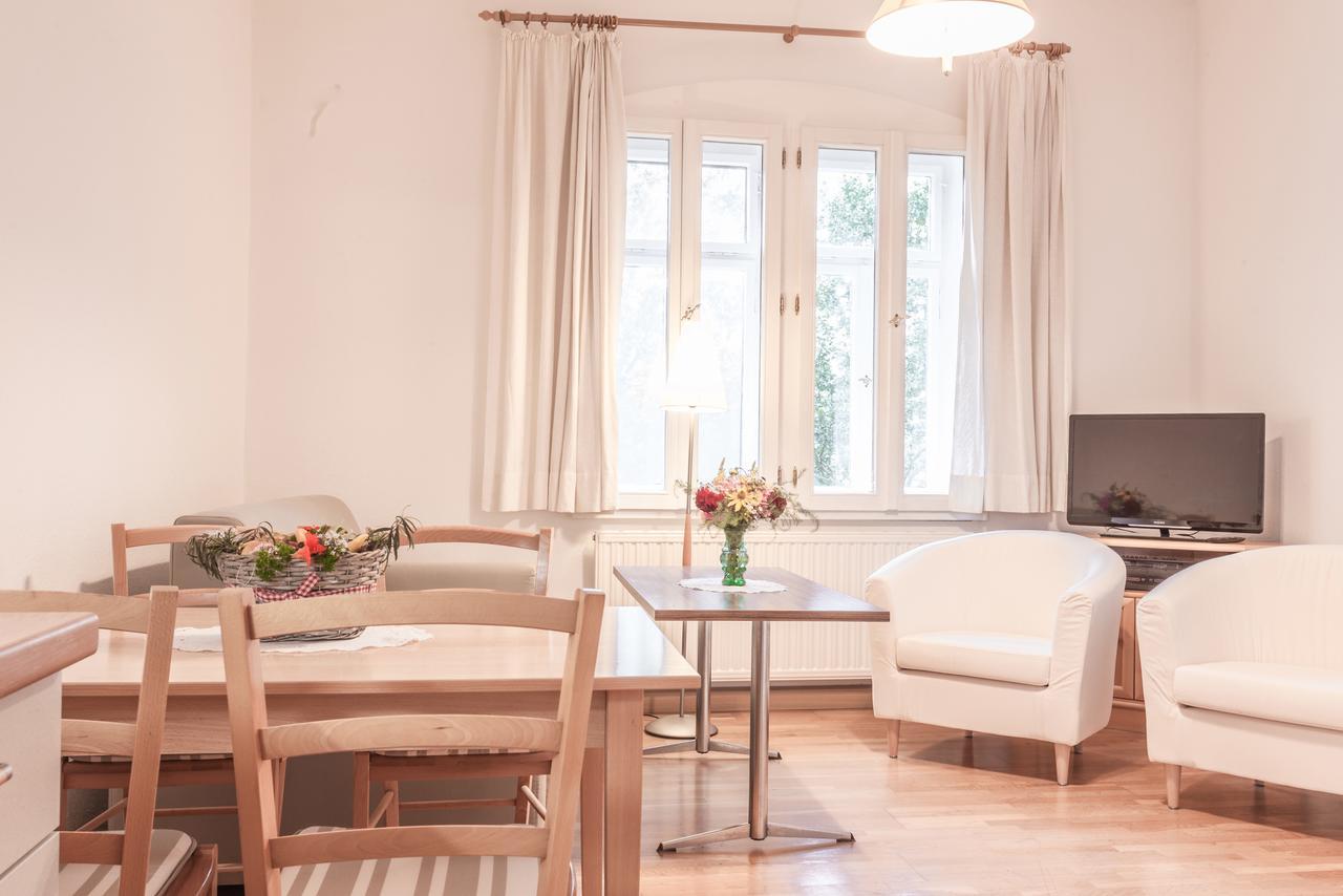 Gaestehaus Villa Rose Durrrohrsdorf Quarto foto